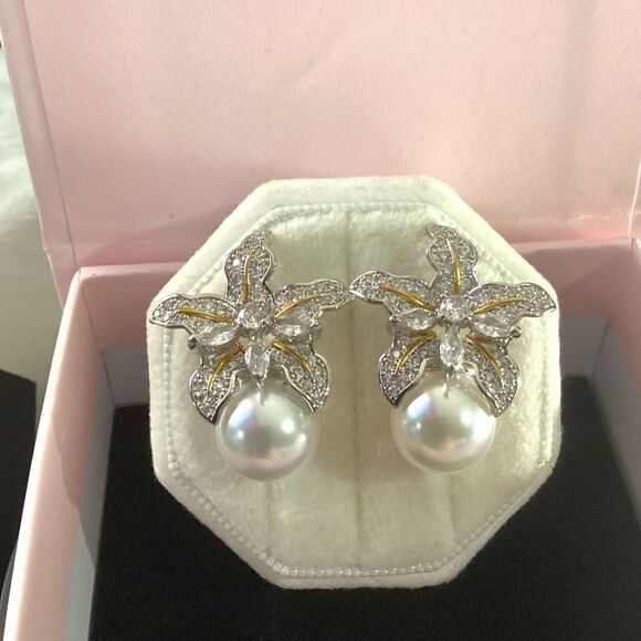 ✨Gorgeous Elegant Silver Cz Diamond Pave Star Lily &PearlPost back Earringss - Picture 12 of 17